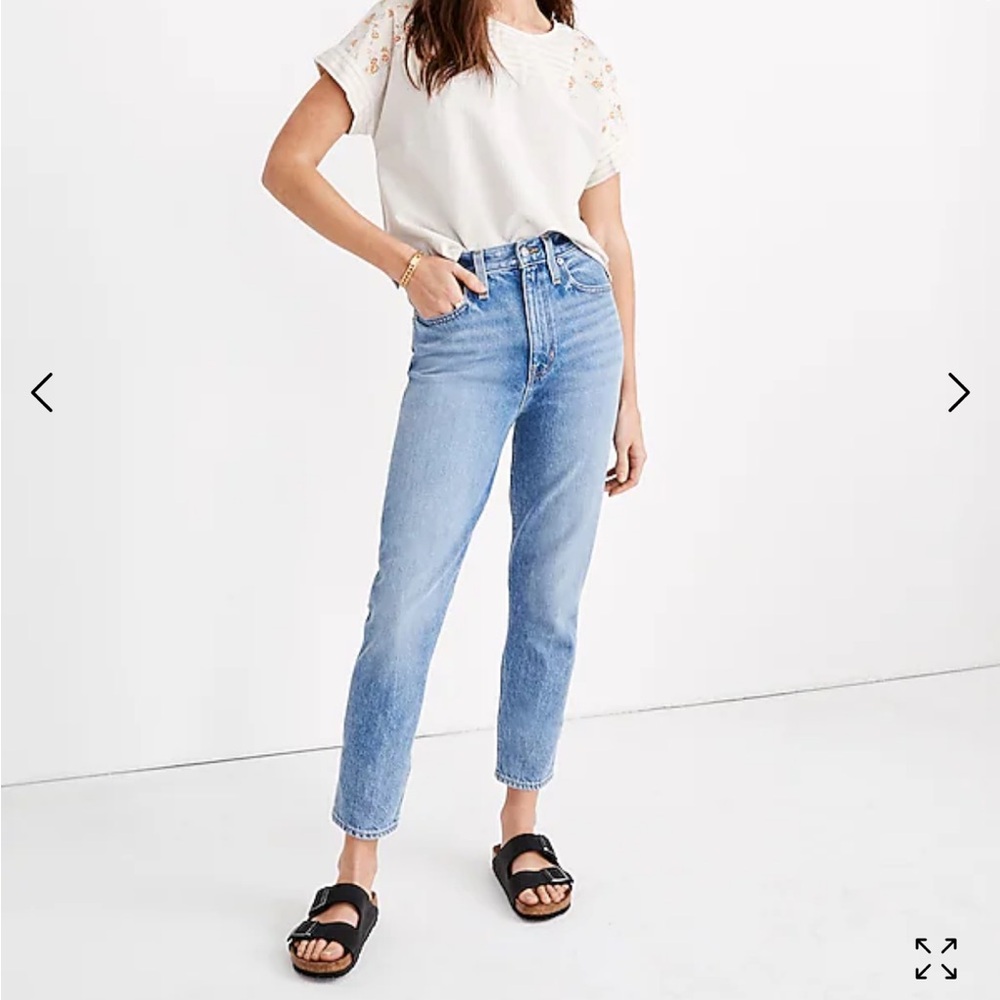 NWT Madewell Mom Jean in Melva medium Wash